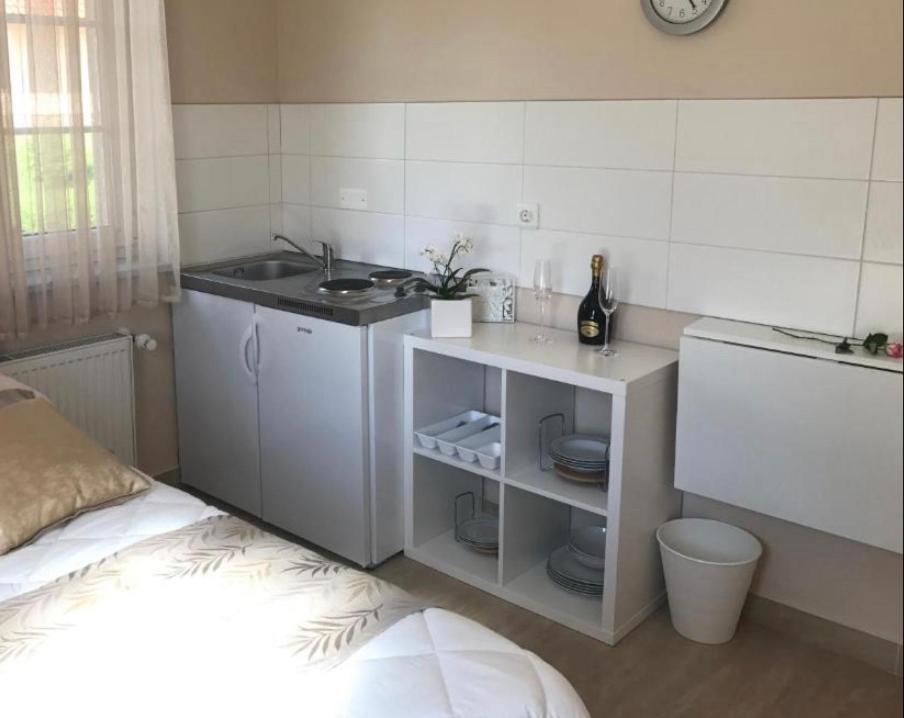 Linden Garden Apartment Postojna Bagian luar foto