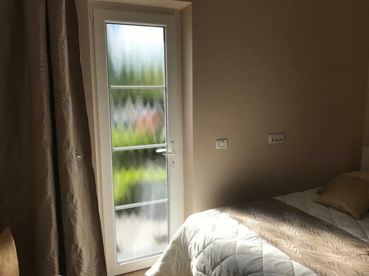 Linden Garden Apartment Postojna Bagian luar foto