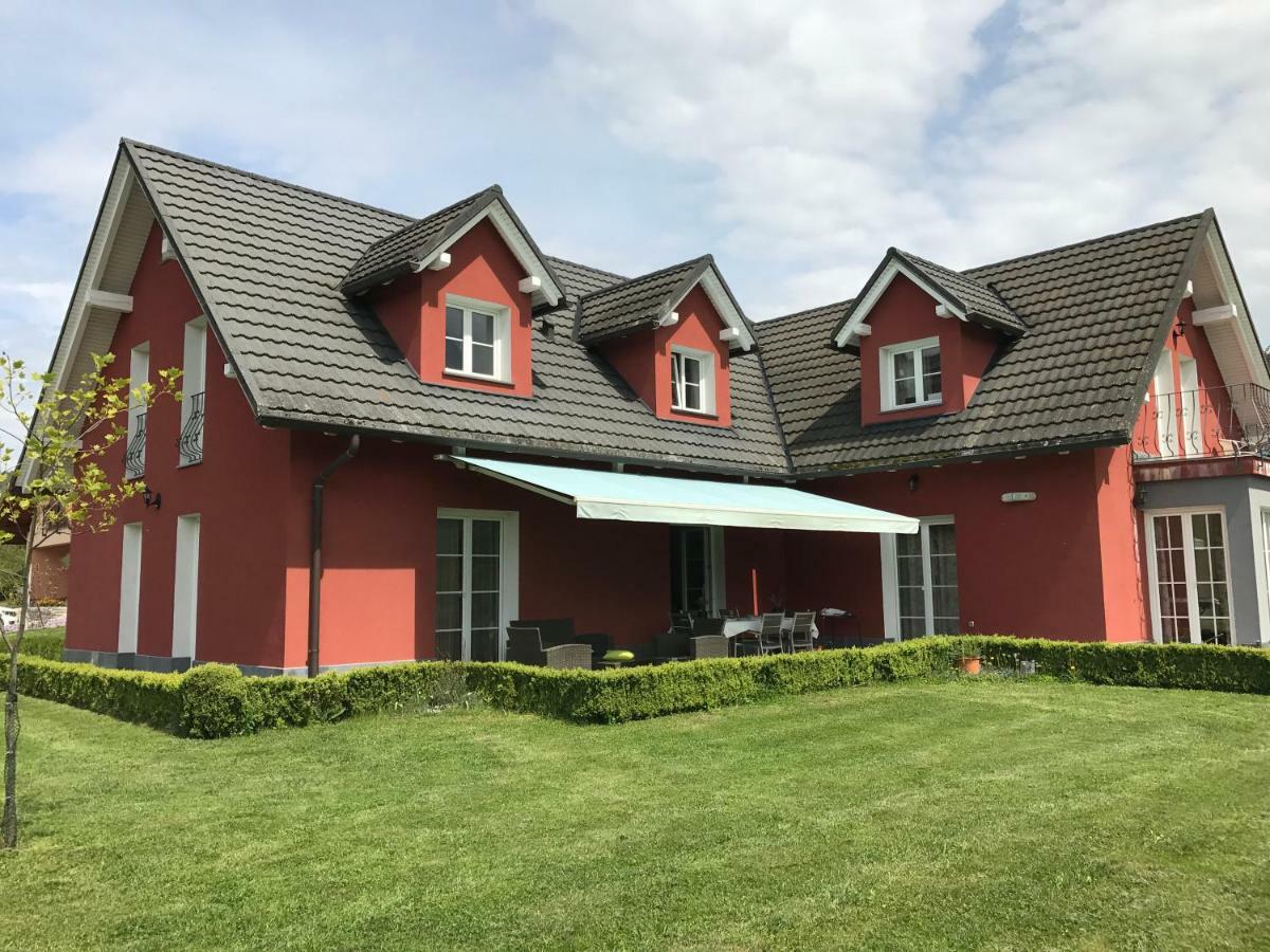 Linden Garden Apartment Postojna Bagian luar foto