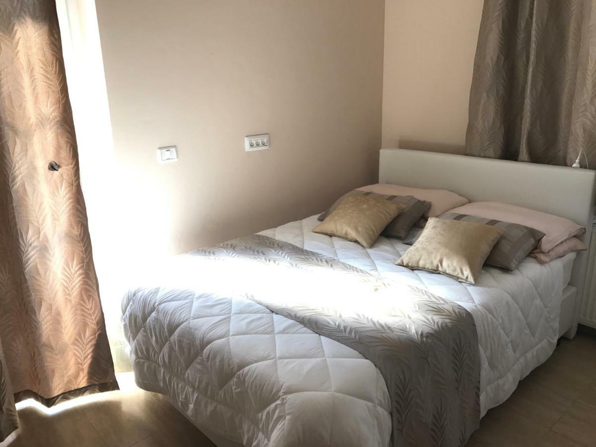 Linden Garden Apartment Postojna Bagian luar foto
